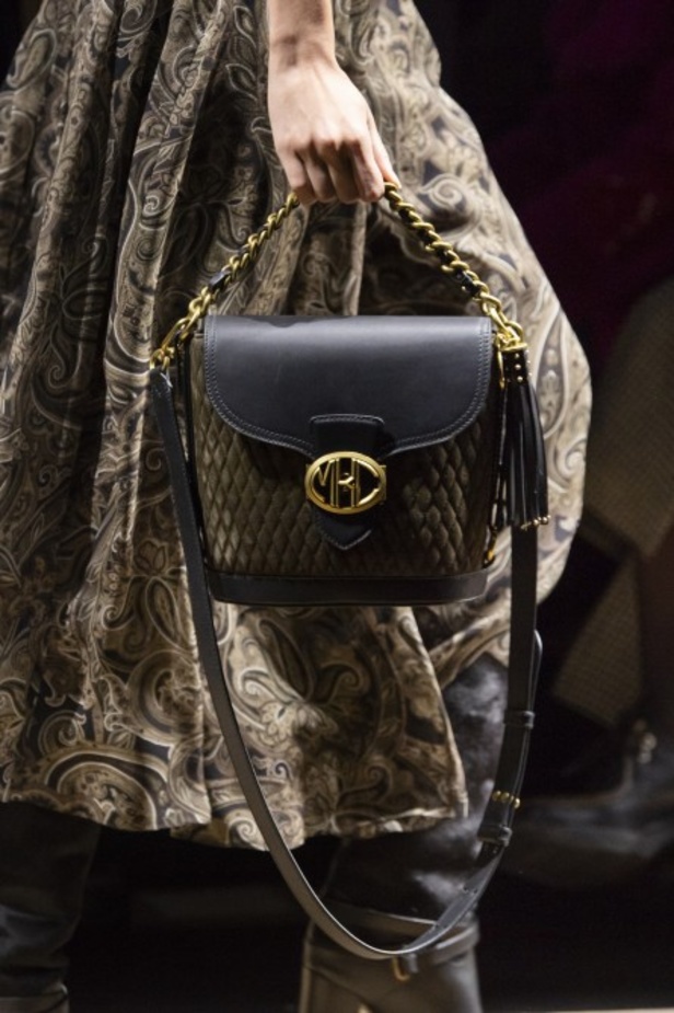  ازياء MICHAEL KORS لخريف وشتاء 2020-2021 خلال اسبوع الموضة في نيويورك 