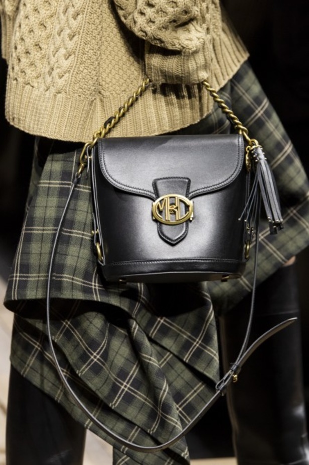  ازياء MICHAEL KORS لخريف وشتاء 2020-2021 خلال اسبوع الموضة في نيويورك 