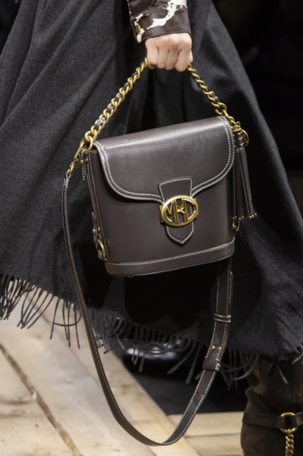  ازياء MICHAEL KORS لخريف وشتاء 2020-2021 خلال اسبوع الموضة في نيويورك 