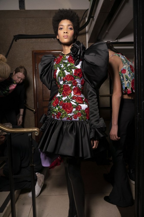 عرض أزياء Richard Quinn لخريف وشتاء 2020-2021