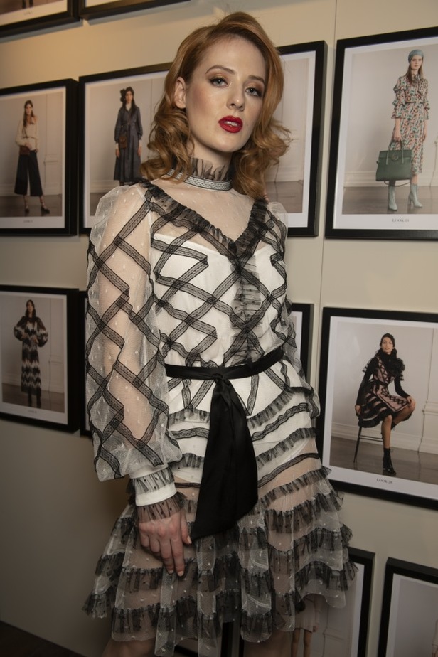 مجموعة TEMPERLEY LONDON من اسبوع الموضة في لندن لخريف وشتاء 2020/2021