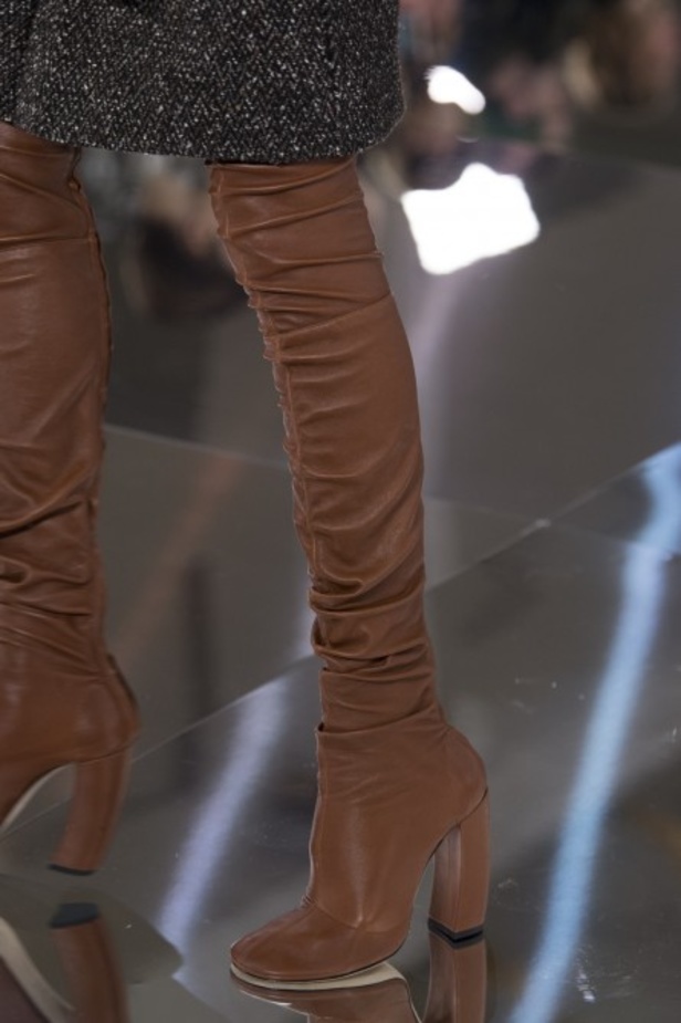 ازياء فكتوريا بيكهام  الفخمة من اسبوع الموضة في لندن 2020