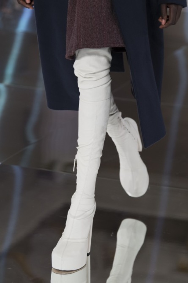 ازياء فكتوريا بيكهام  الفخمة من اسبوع الموضة في لندن 2020