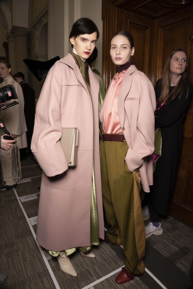 ازياء ROKSANDA لخريف وشتاء 2020-2021 خلال اسبوع الموضة في لندن   