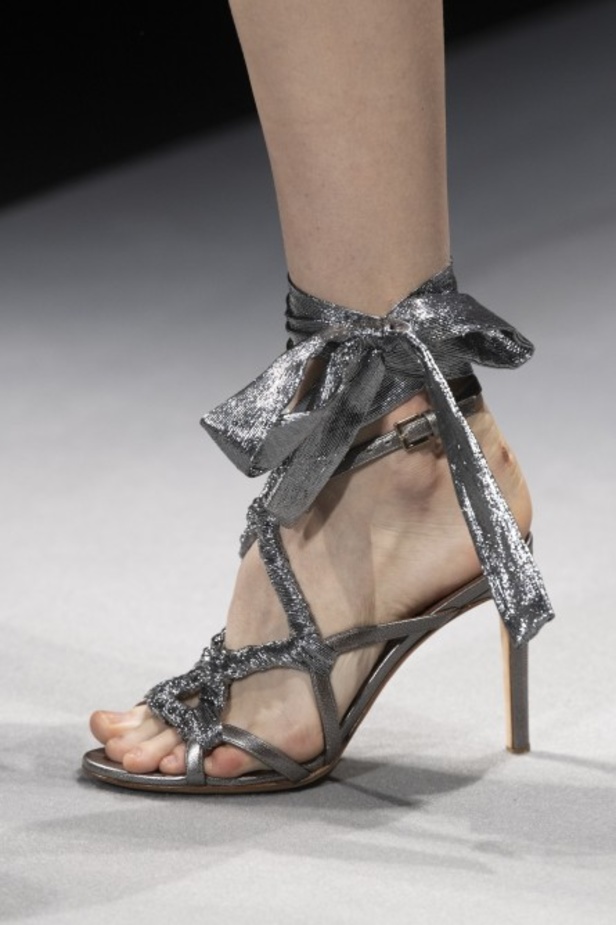 مجموعة Alberta Ferretti الفاخرة خلال اسبوع الموضة في ميلانو لخريف وشتاء 2020-2021