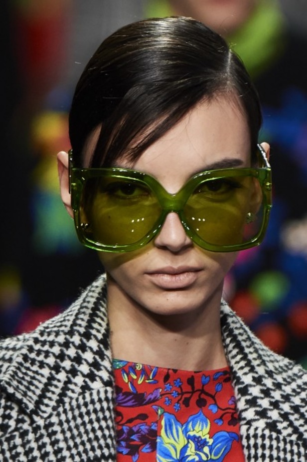 مجموعة فيرساتشي VERSACE لخريف وشتاء 2020-2021