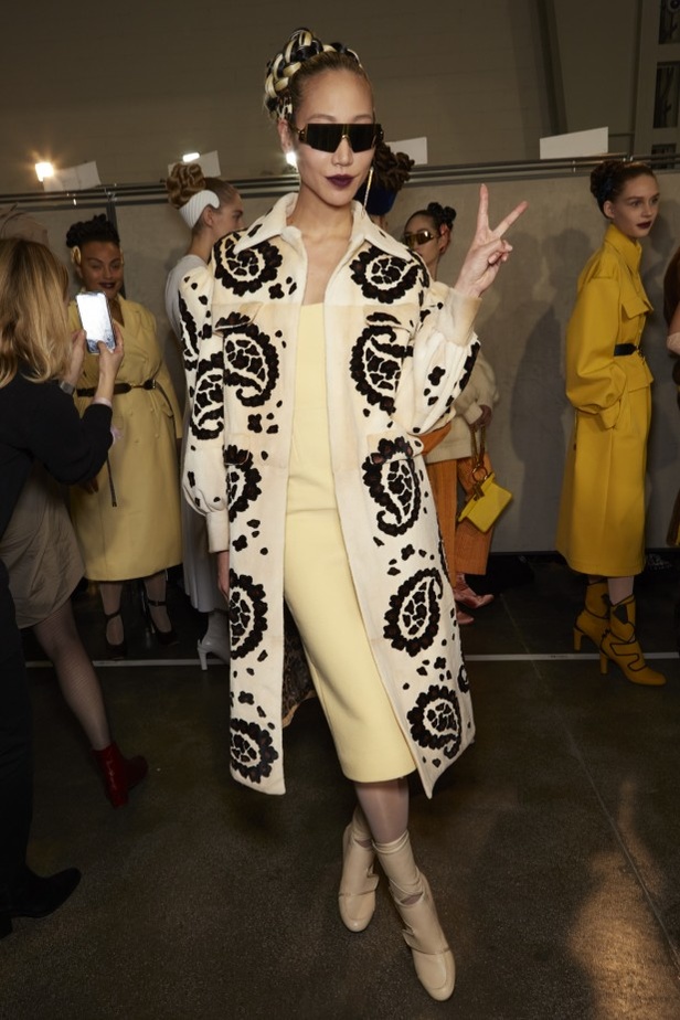 مجموعة فندي FENDI لخريف وشتاء 2020-2021 خلال اسبوع الموضة في ميلانو 