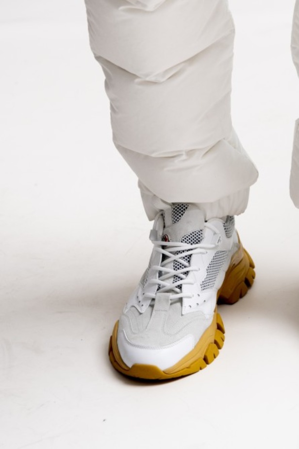 عرض ازياء MONCLER لخريف و شتاء 2020-2021 مباشرة من ميلانو