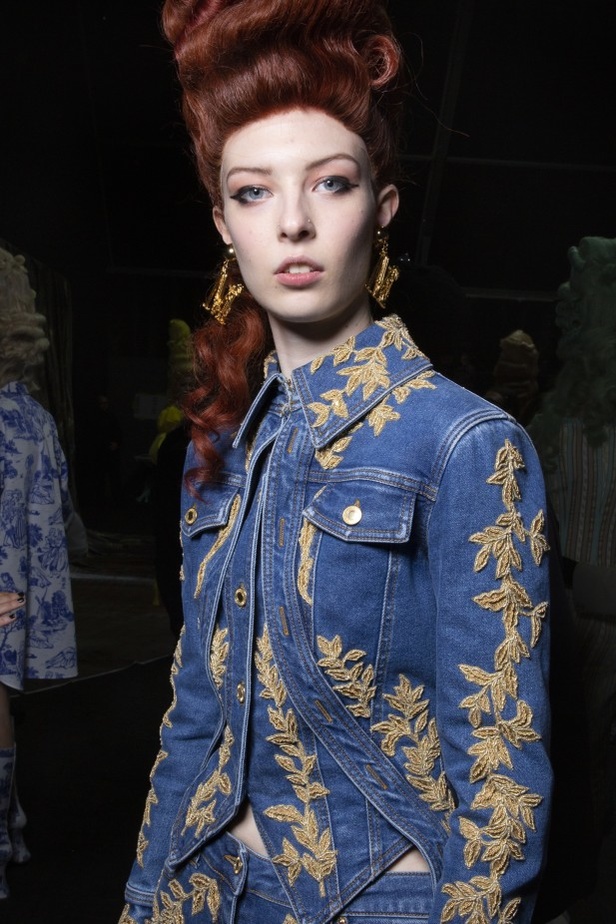 مجموعة موسكينو MOSCHINO لخريف وشتاء 2020-2021 من ميلانو