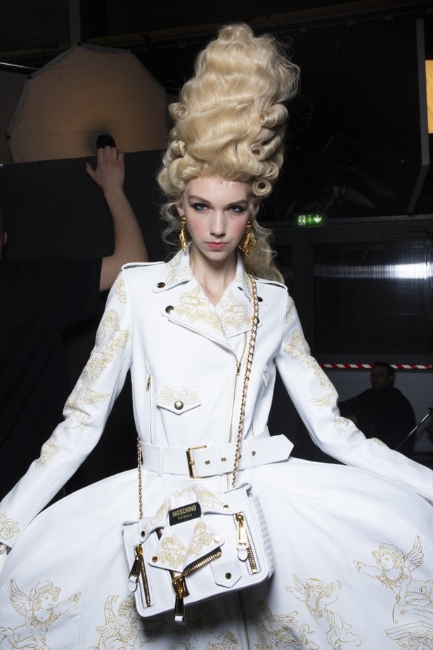 مجموعة موسكينو MOSCHINO لخريف وشتاء 2020-2021 من ميلانو