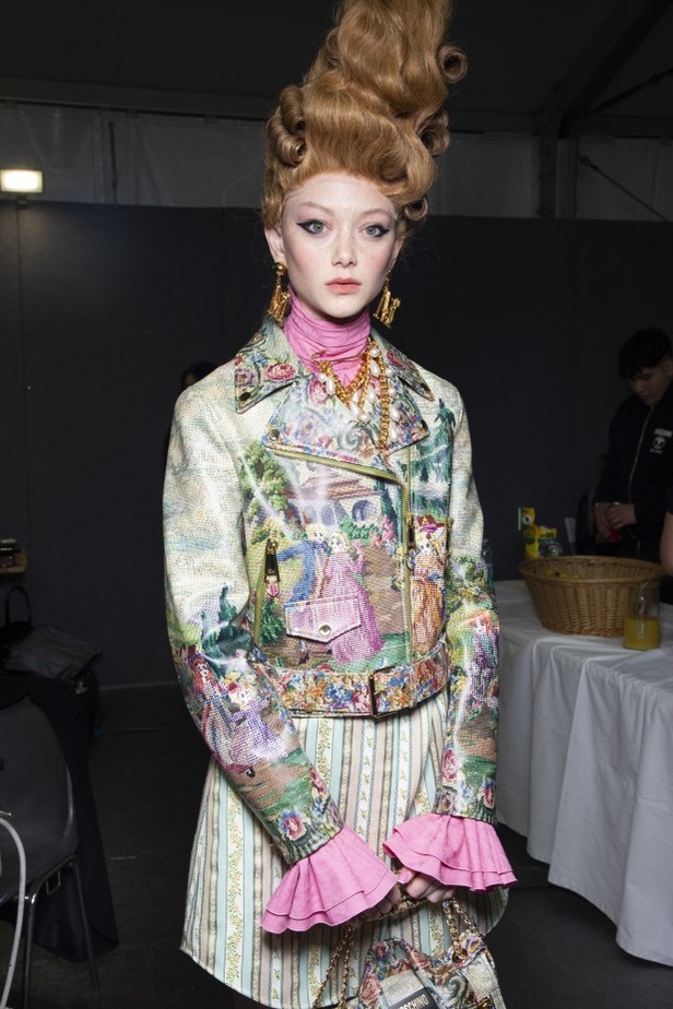 مجموعة موسكينو MOSCHINO لخريف وشتاء 2020-2021 من ميلانو