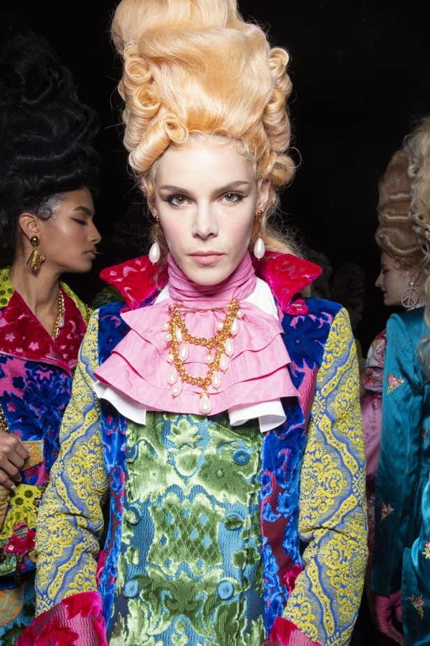 مجموعة موسكينو MOSCHINO لخريف وشتاء 2020-2021 من ميلانو