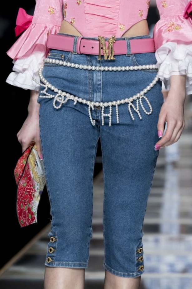 مجموعة موسكينو MOSCHINO لخريف وشتاء 2020-2021 من ميلانو