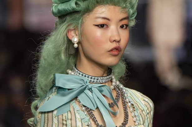 مجموعة موسكينو MOSCHINO لخريف وشتاء 2020-2021 من ميلانو