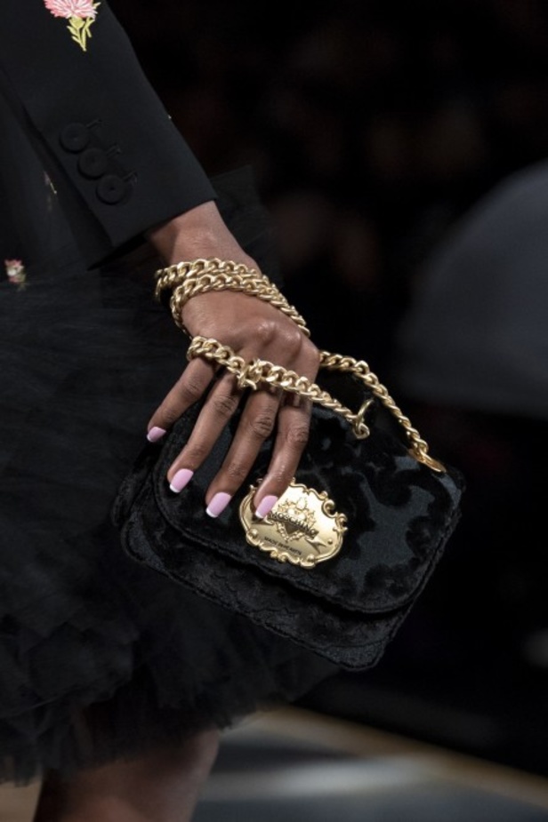 مجموعة موسكينو MOSCHINO لخريف وشتاء 2020-2021 من ميلانو