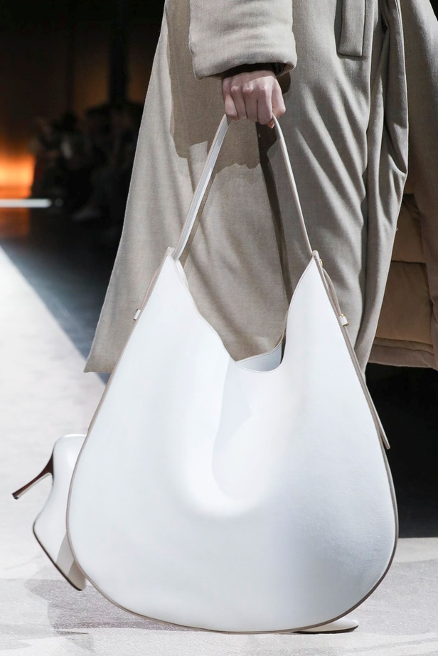 مجموعة دار TODS ضمن اسبوع الموضة في ميلان لخريف وشتاء 2020-2021  