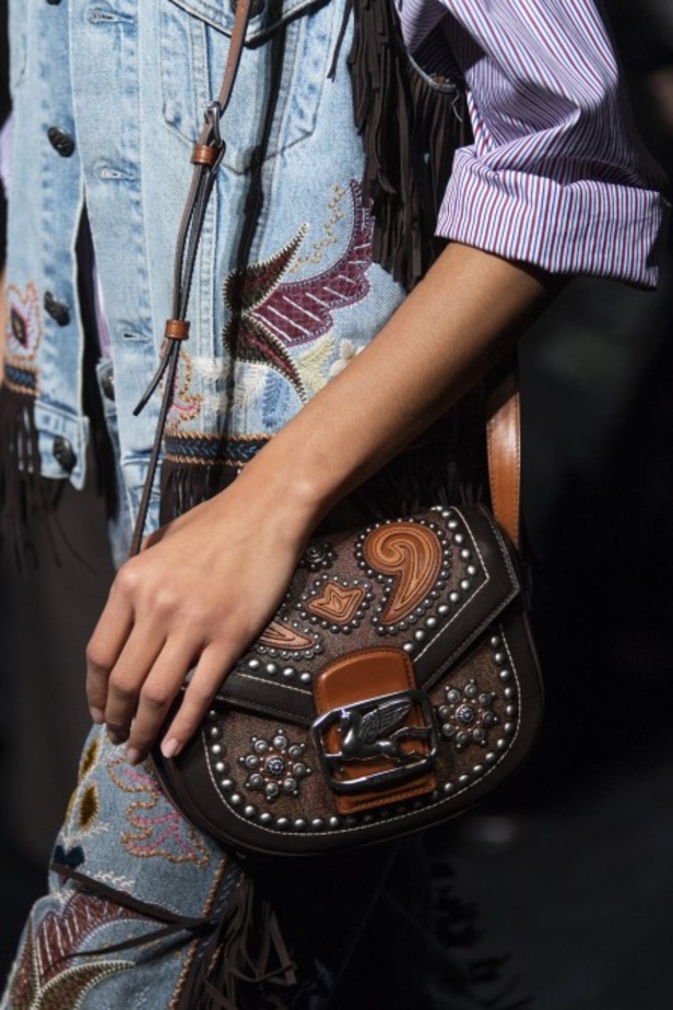 مجموعة إيترو ETRO لخريف وشتاء 2020-2021 خلال اسبوع الموضة في ميلانو