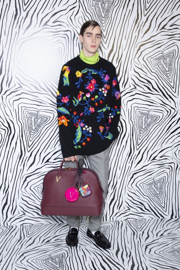 مجموعة فيرساتشي VERSACE لخريف وشتاء 2020-2021