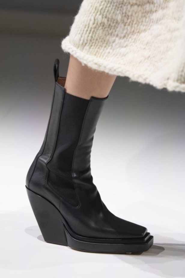 مجموعة BOTTEGA VENETA لخريف وشتاء 2020-2021 