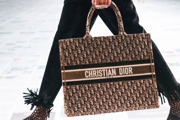مجموعة Dior لموسم خريف وشتاء 2020-2021