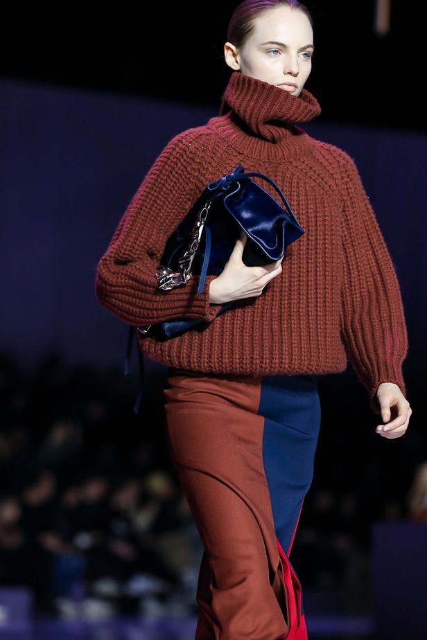 عرض مجموعة BOSS FW20 