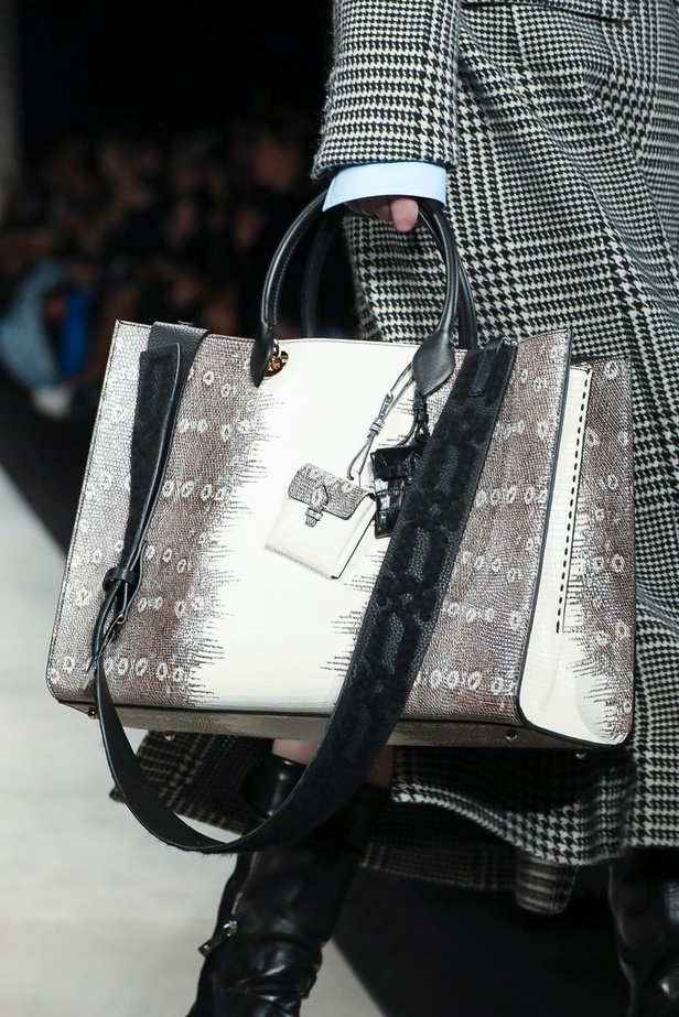 عرض أزياء ERMANNO SCERVINO في اسبوع الموضة في ميلان 2020 