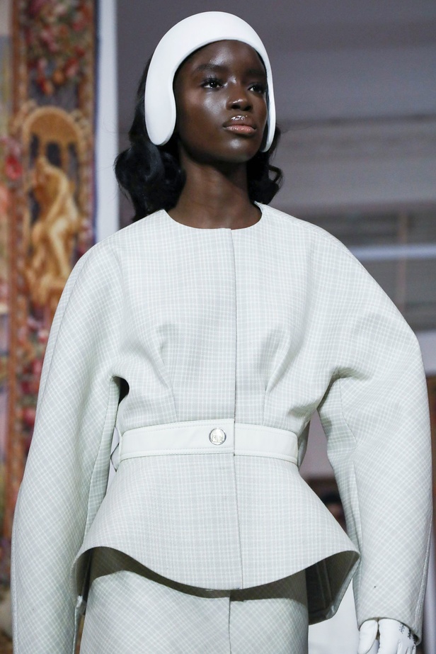 عرض مجموعة Lanvin FW20 في باريس 