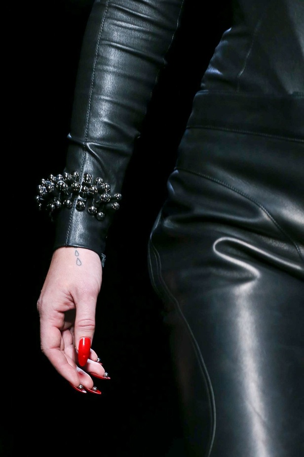 مجموعة Mugler لموسم خريف وشتاء 2020-2021