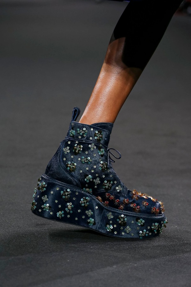 مجموعة Rochas لموسم خريف وشتاء 2020-2021