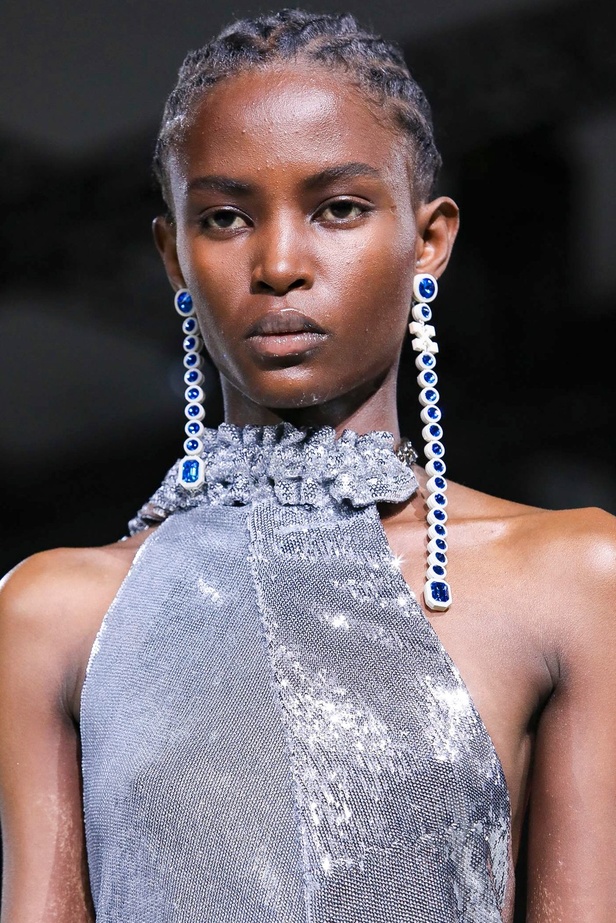 مجموعة Off White لموسم خريف وشتاء 2020-2021