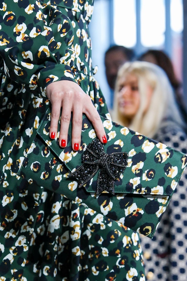 عرض ازياء BADGLEY MISCHKA في اسبوع الموضة في نيويورك 2020 لموسم الخريف والشتاء