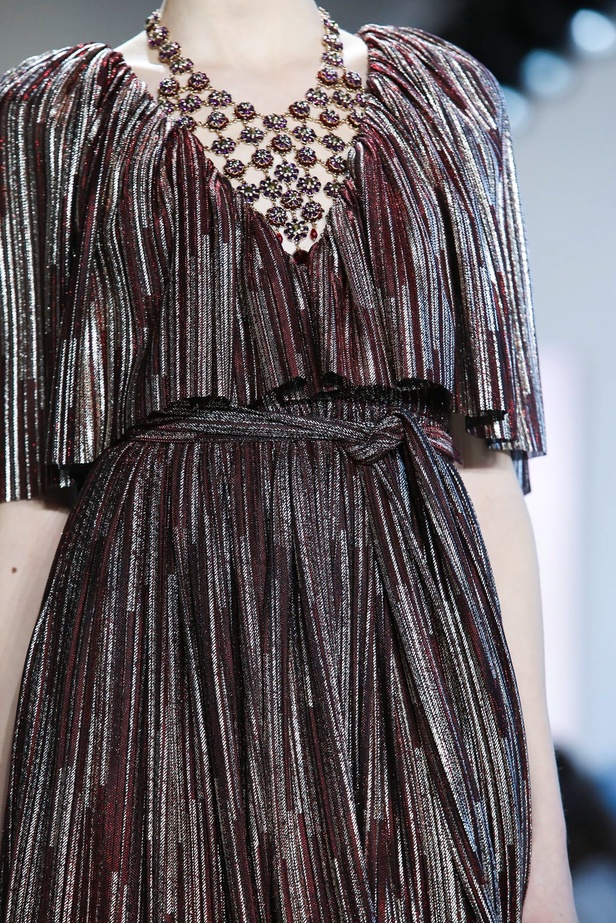 عرض ازياء BADGLEY MISCHKA في اسبوع الموضة في نيويورك 2020 لموسم الخريف والشتاء