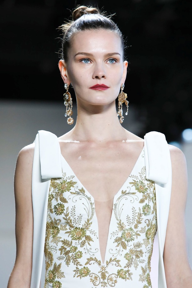 عرض ازياء BADGLEY MISCHKA في اسبوع الموضة في نيويورك 2020 لموسم الخريف والشتاء