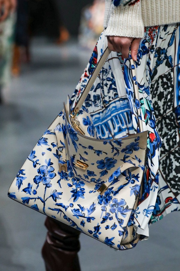 اكسسوارات TORY BURCH الفاخرة من اسبوع الموضة في نيويورك 2020