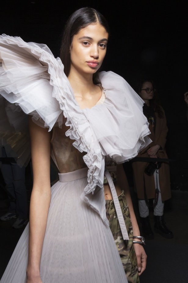 مجموعة Off White لموسم خريف وشتاء 2020-2021