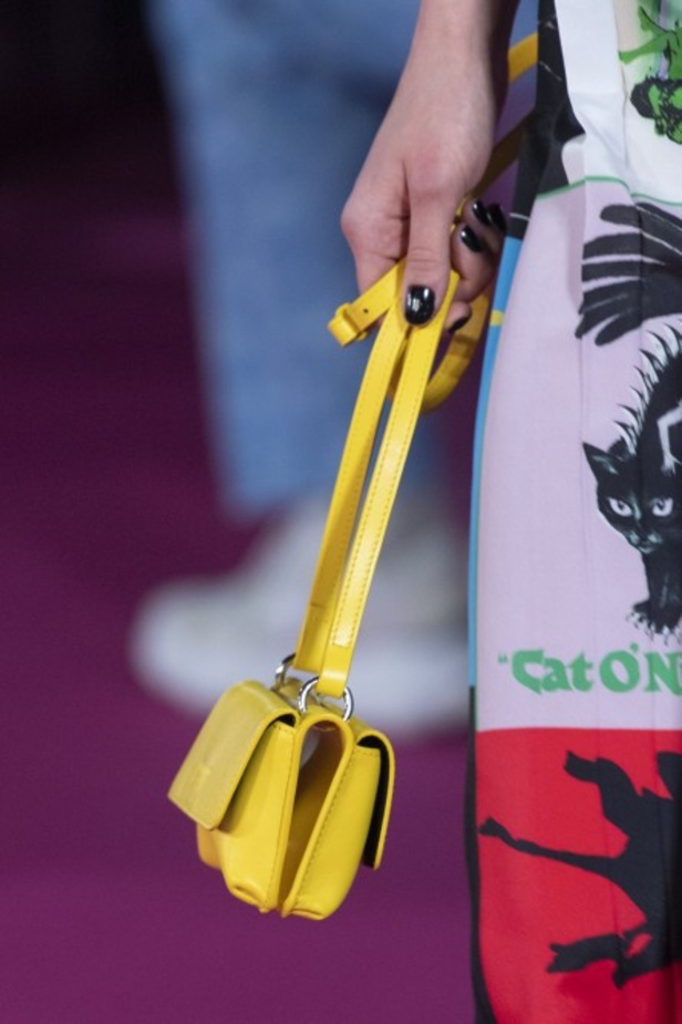 مجموعة الالبسة الجاهزة من  MSGMلخريف وشتاء 2020-2021