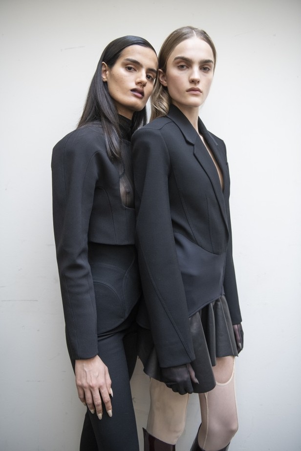 مجموعة Mugler لموسم خريف وشتاء 2020-2021