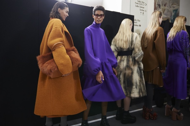 مجموعة Rochas لموسم خريف وشتاء 2020-2021