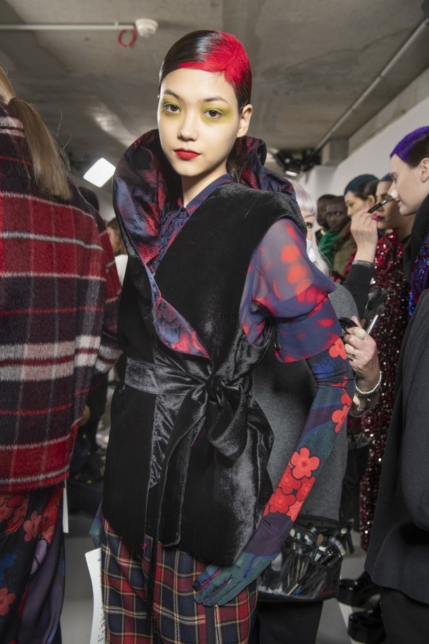 عرض مجموعة Dries Van Noten لموسم خريف وشتاء 2020