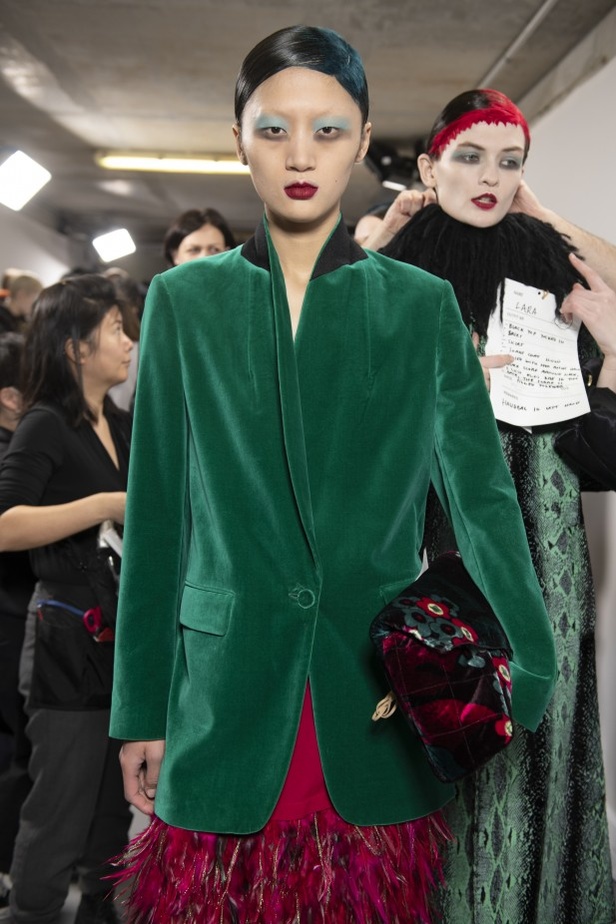 عرض مجموعة Dries Van Noten لموسم خريف وشتاء 2020