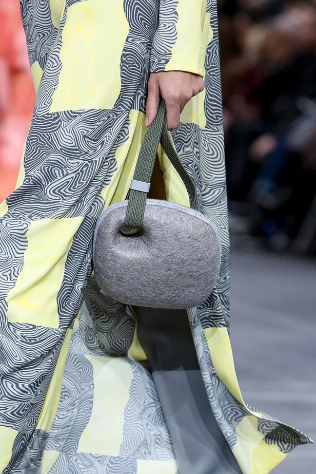 مجموعة Issey Miyake لموسم خريف وشتاء 2020-2021