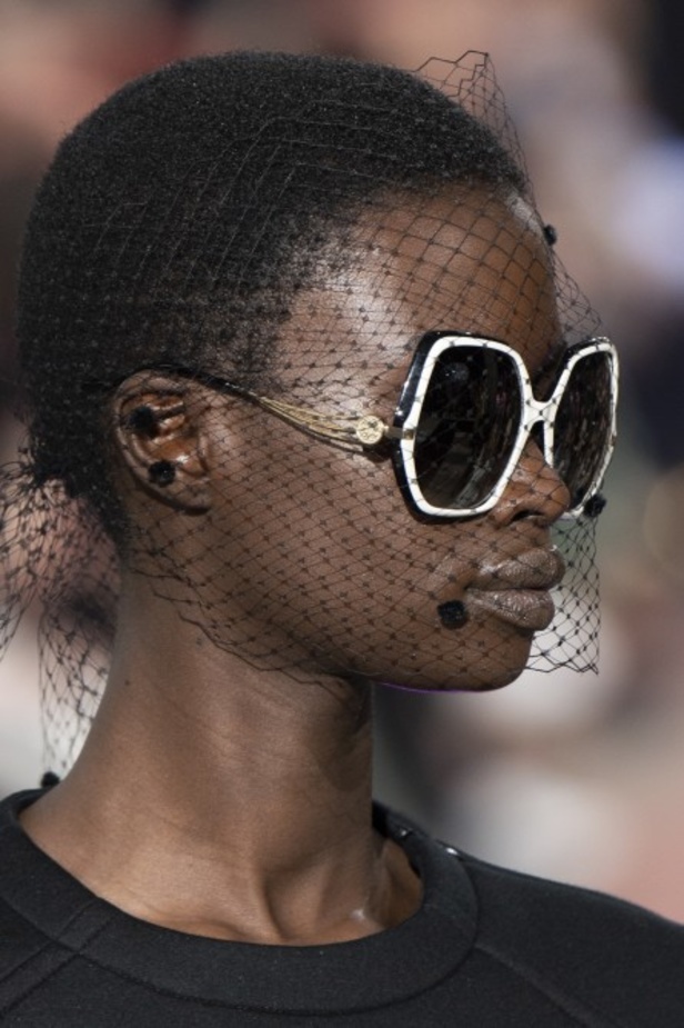 مجموعة Elie Saab لخريف وشتاء 2020-2021 خلال اسبوع الموضة في باريس