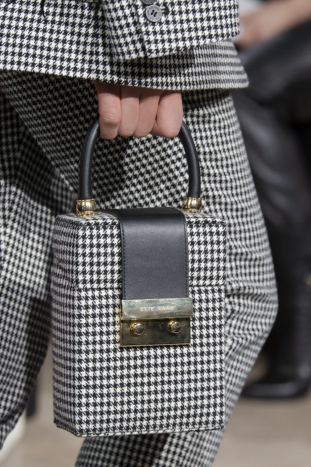 مجموعة Elie Saab لخريف وشتاء 2020-2021 خلال اسبوع الموضة في باريس