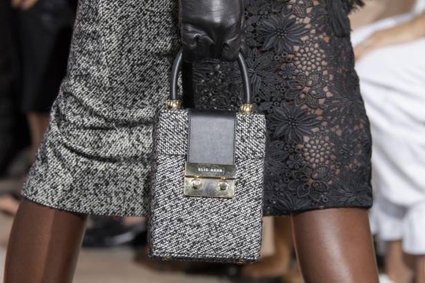 مجموعة Elie Saab لخريف وشتاء 2020-2021 خلال اسبوع الموضة في باريس