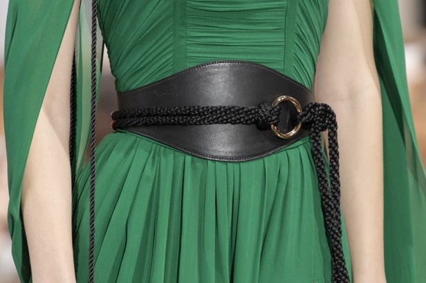 مجموعة Elie Saab لخريف وشتاء 2020-2021 خلال اسبوع الموضة في باريس