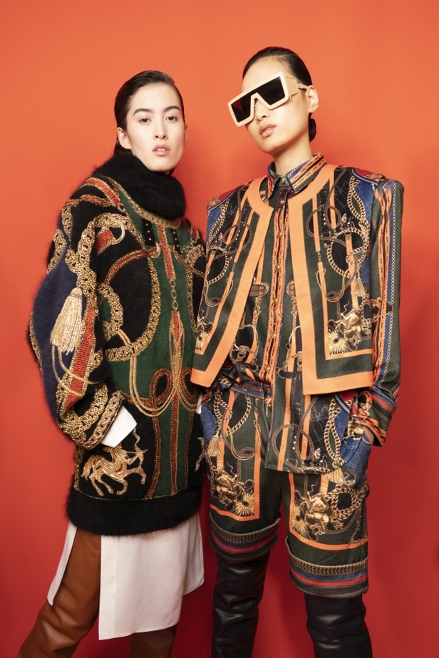 عرض ازياء balmain لخريف وشتاء 2020-2021 مباشرة من باريس