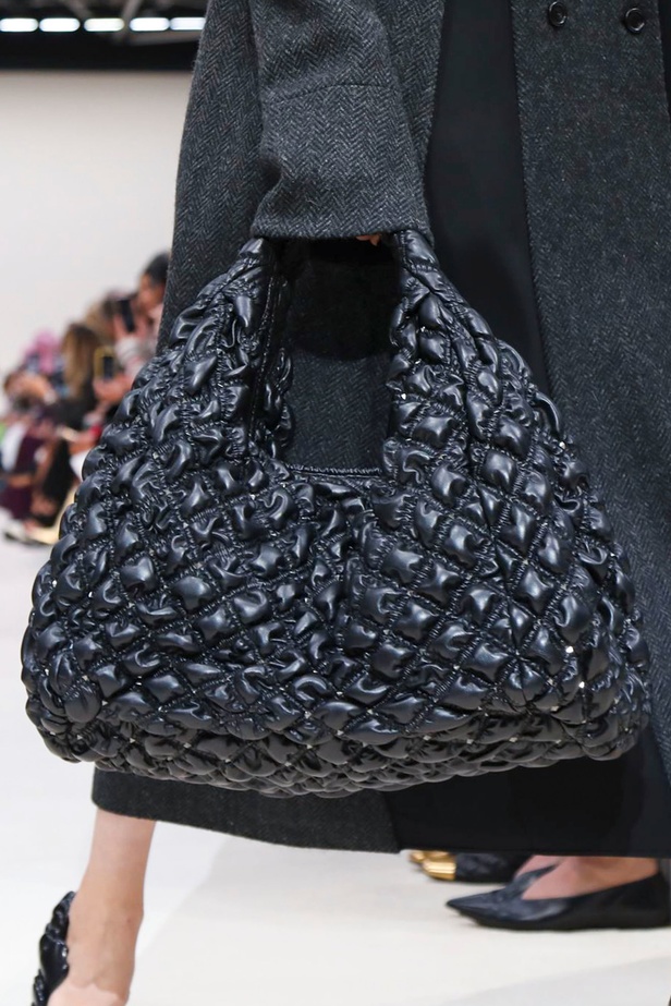 مجموعة Valentino لموسم خريف وشتاء 2020