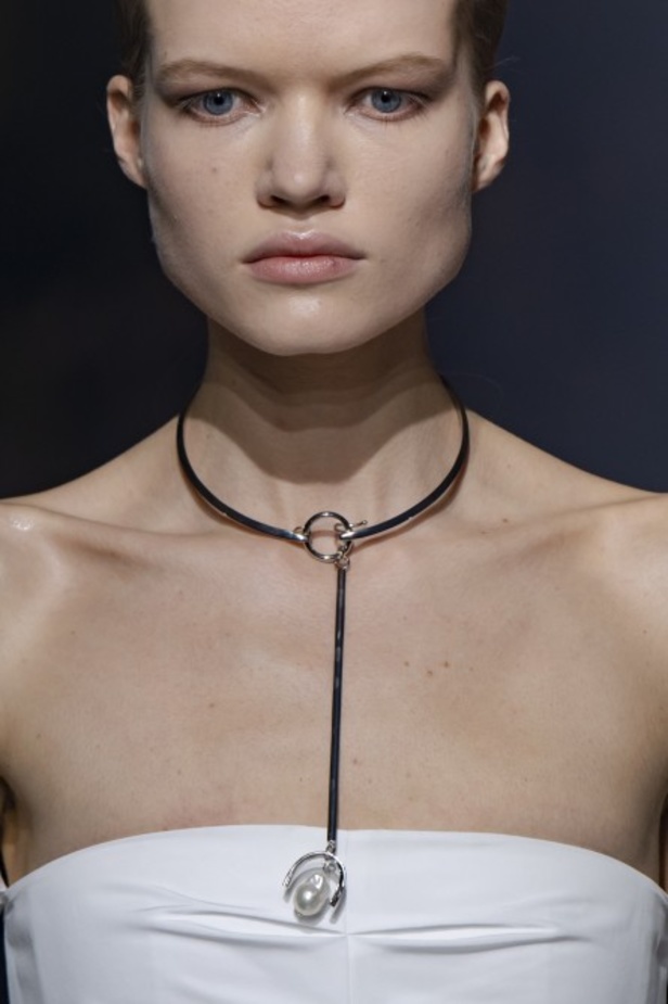 مجموعة جيفنشي للأزياء الراقية لخريف وشتاء 2021