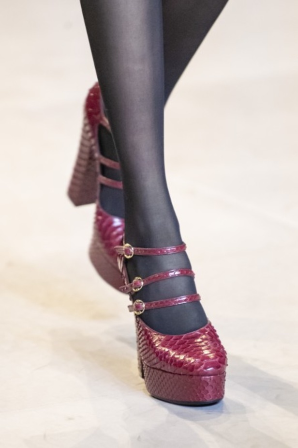 مجموعة الازياء الفاخرة من CELINE لخريف وشتاء 2020-2021