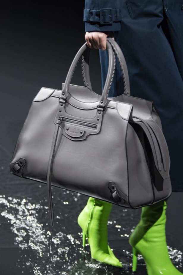 عرض ازياء Balenciaga لخريف وشتاء 2020-2021